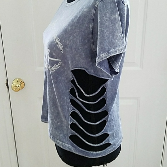 LIKE NEW!! Short sleeve open side shirt, small - Picture 1 of 4
